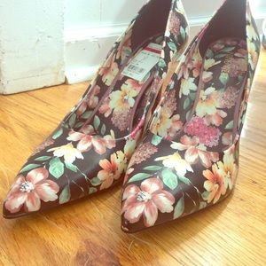 Nine West floral print heels